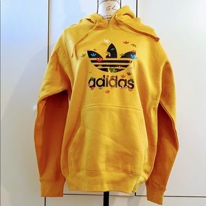 Medium yellow pullover hoodie sweatshirt
